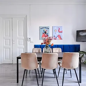 https://citycenterapartment-gr.krakowhotelspoland.com