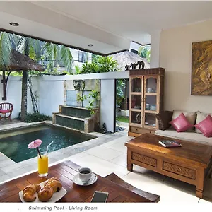 https://villa-senin.ubudhotelsnow.com
